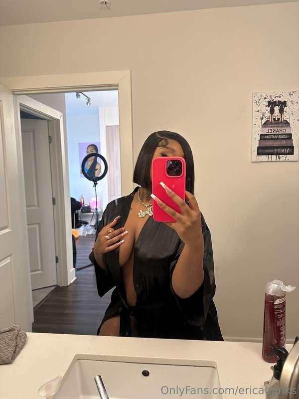 heard you were looking for me? 😈💕