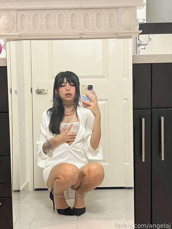 angelaj image #2