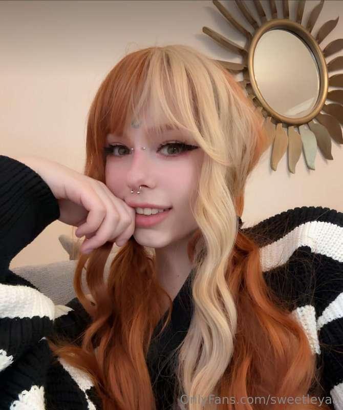 Hi! @lunaaablaze this is my friend ♥️She is very beautiful a..