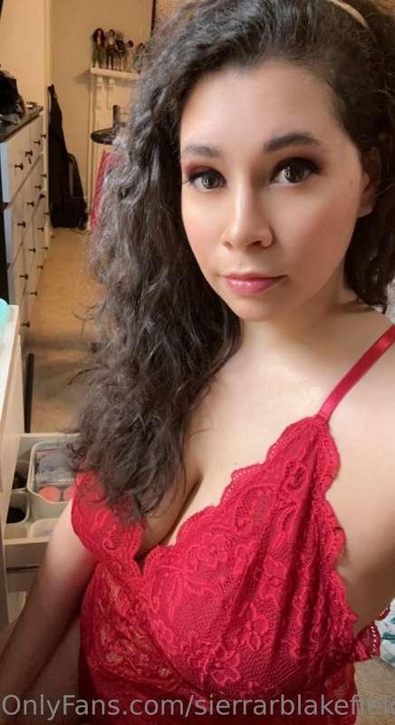 Red Lingerie Photo Set 🍒
- some sexy photos after I did my m..