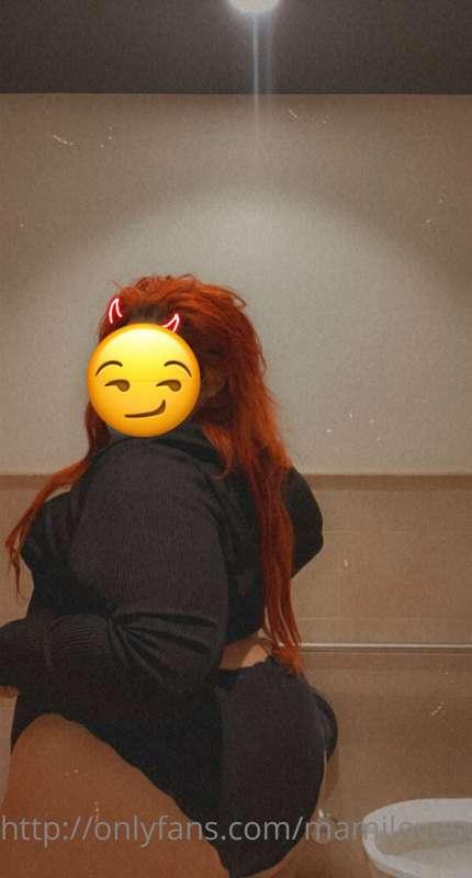 Don’t mind me .. just working 😏😏 who wants to see the rest o..