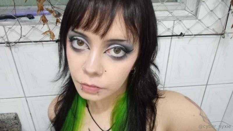 cyber_nyxie image #2