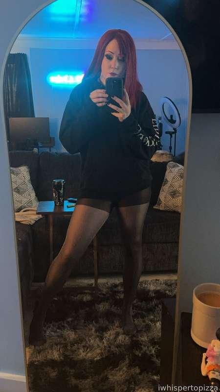 Just some selfies ❤️

#redhead #mirrorselfie 