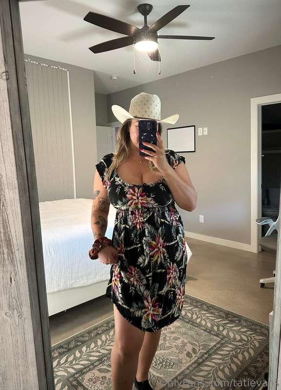 Swipe for a surprise 🙈PS: We’ll be LIVE Wednesday 5/14 at 5p..
