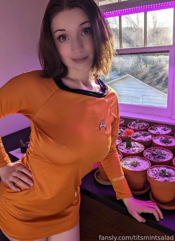 Wanna touch my plants or me more? 😈🌵

#fyp #cosplay #startrek #dress #curvy #tits #ass #legs #shorthair #titsmintsalad