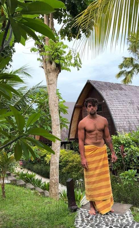 Workout is over. Time to shower 🚿 