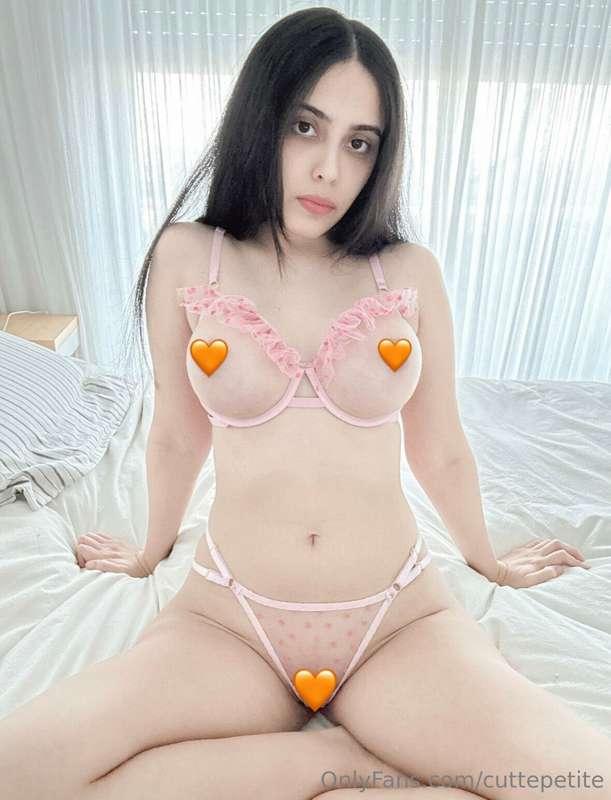 Look at me without clothes and without censorship with my ne..