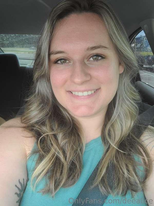I got my hair done and I am so happy! 😆❤️ I definitely neede..