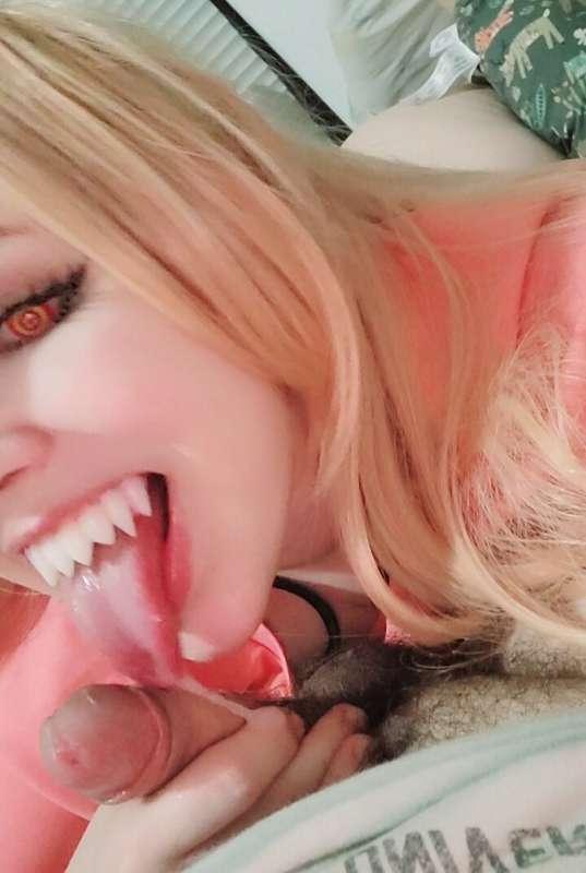 PowerCosplay Boy/Girl licking cock Pics