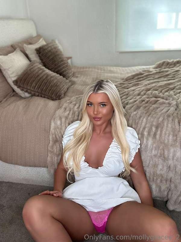 Dressed to distract x