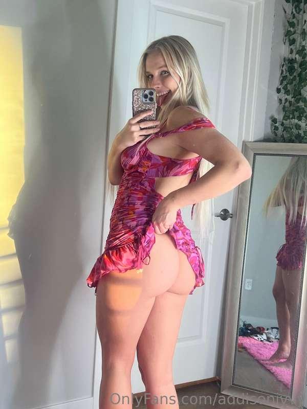 do u want me to lift up my dress? 😘