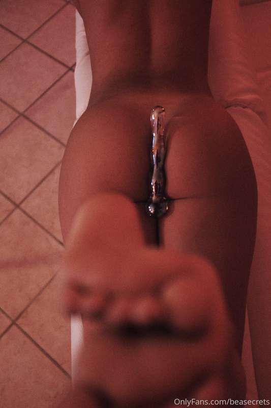 qual'è la prima cosa che vedi in questa foto? 😈

what's the ..