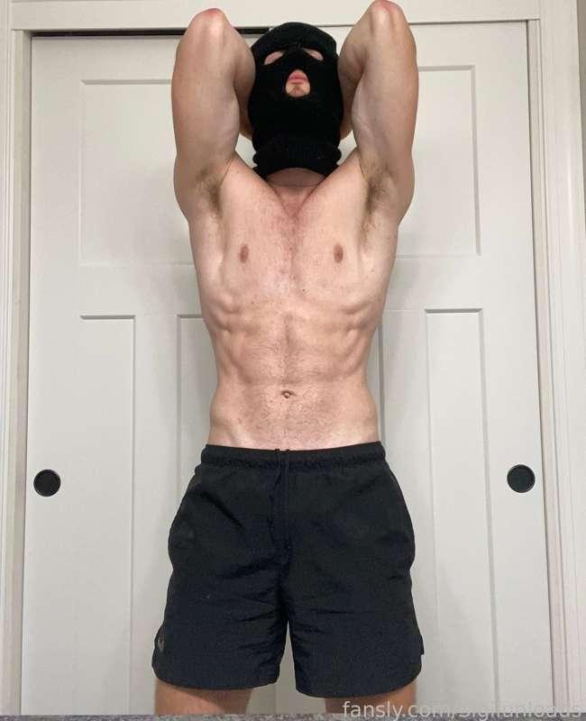 Got to stay fit to spew buckets of cum!

#fyp #muscle #fit #male #solo #muscular #mask #abs #sixpack #arms #legs #thighs