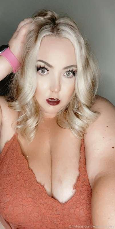 anyone interested in SPH sexting sessions? DM