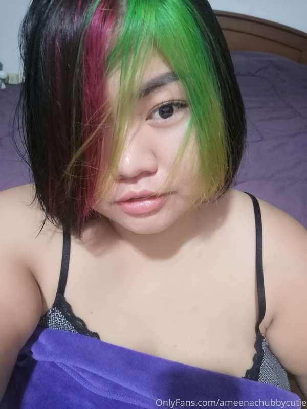 My new green-pink hair after shower haha