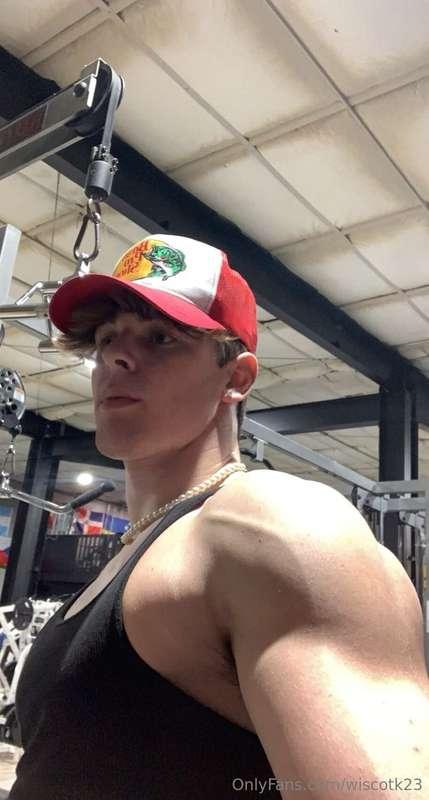 am i big enough for you? 😛