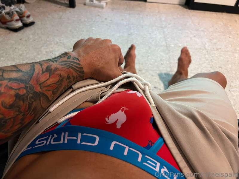 Tarde en casa y con ganas de jugar …😏