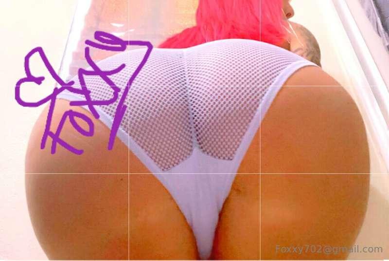 Dropping this panty to your doorstep. 💋 Slide into your DMs ..