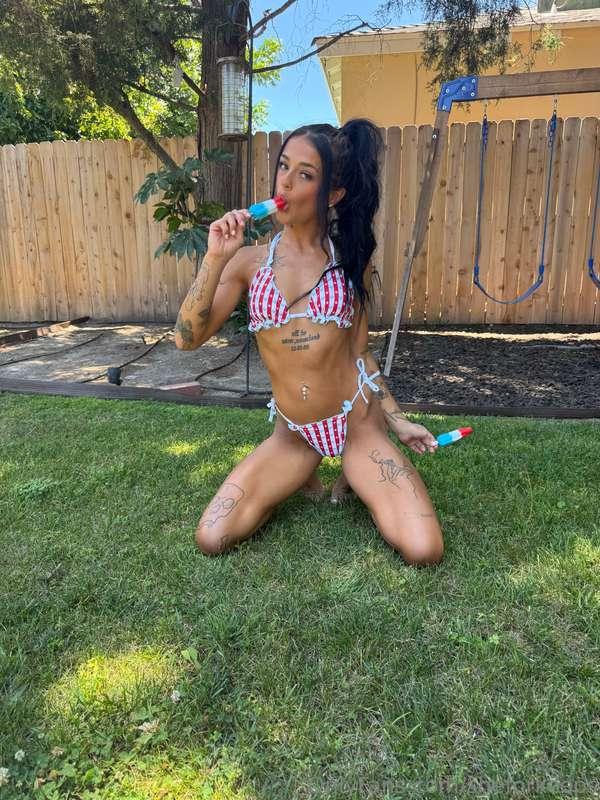 wanna see what I can do with these popsicles? 😉💦
