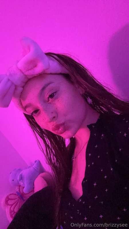 no makeup still cute