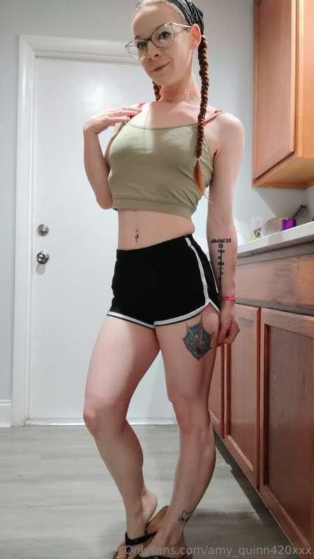 it’s the curves for you… and the attitude for free 💋