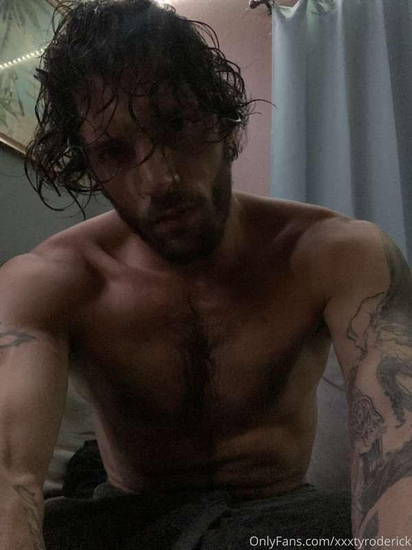 Here are a few pics fresh out the shower getting ready for b..