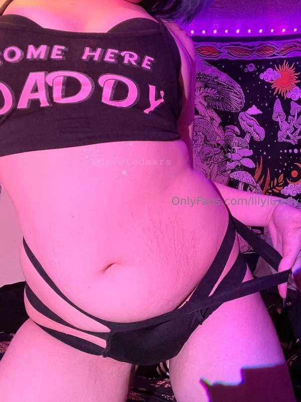 lilyluvely image #0