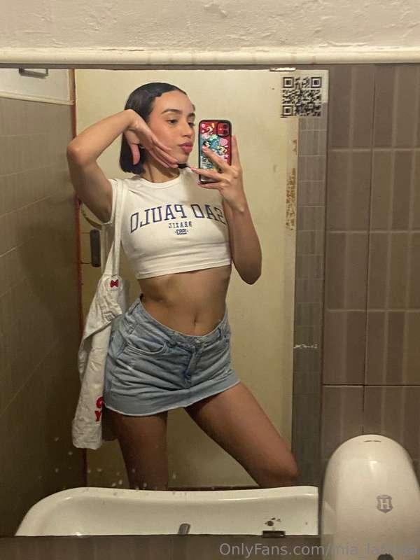 Have you ever done it in front of the mirror?🤭