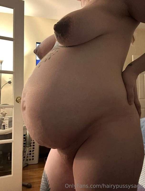 Would you fuck a pregnant MILF? 🙈 FREE OF & FREE VID👇🏻@vinta..