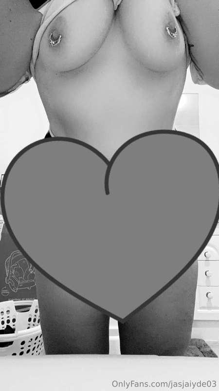 @tahlia0803 
FREE SUBSCRIPTION 🖤😈
Go sub to this sexy girl. ..