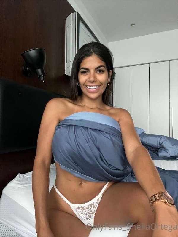 Hey, I got crazy at the gym, I came home horny and wanted to..