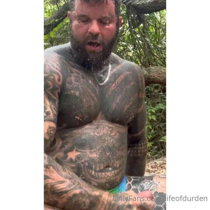I got soaked today!! 
This vid was soo hot I had to be coole..