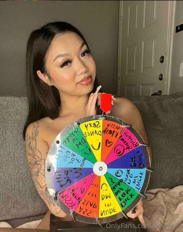 🚨 Go add my new slutty friend @karmak4y 😋 she’s going LIVE T..