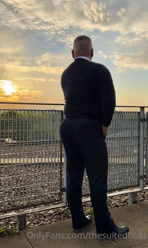 thesuitedboss image #0