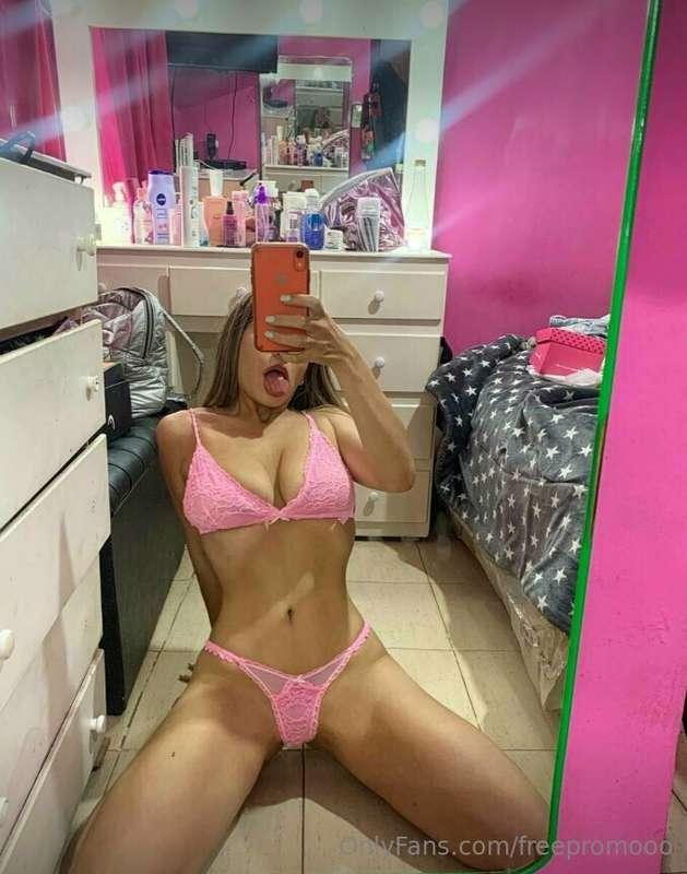 she is my cousin @luudulcee Ready to milk you❤️@luudulcee