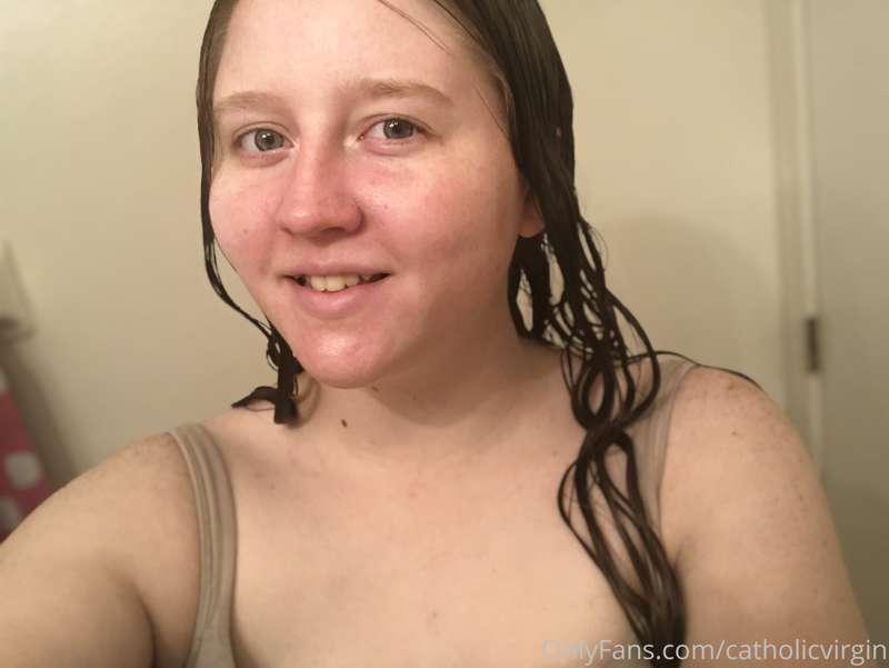 Fresh out of the shower💦
