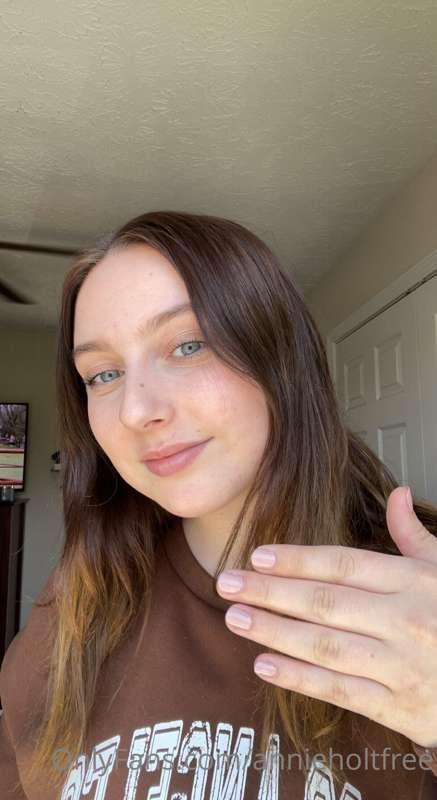 Happy Sunday!! I have spent the day cleaning my house, paint..