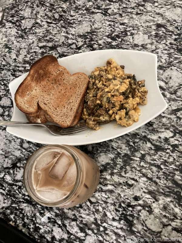 Breakfast!!!