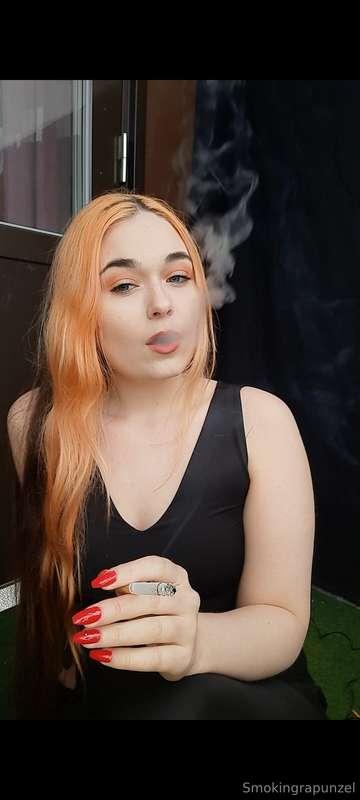 smokingrapunzel image #0