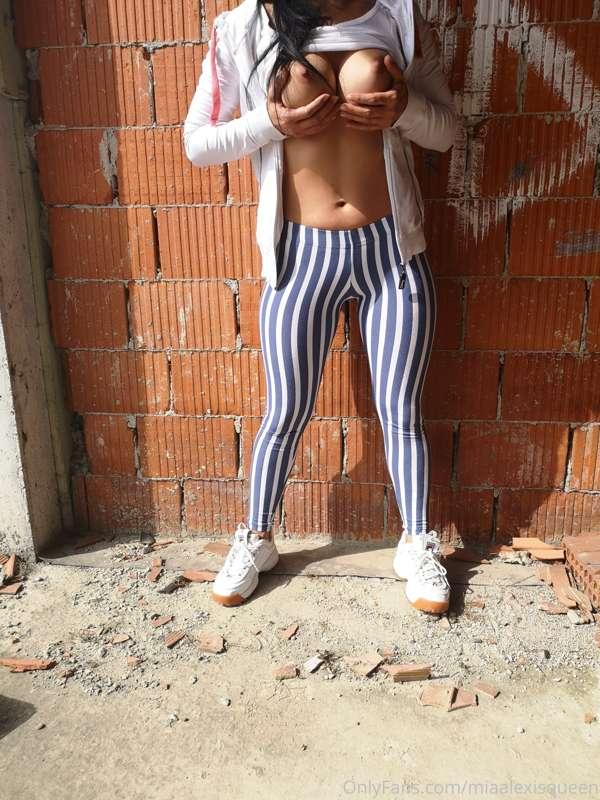 mia.alexis.queen image #0