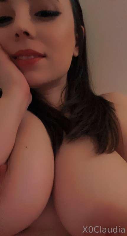 Good evening to all you lovely people that love to see me nu..