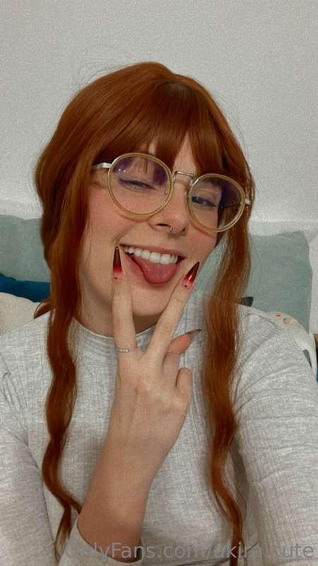 😝😝