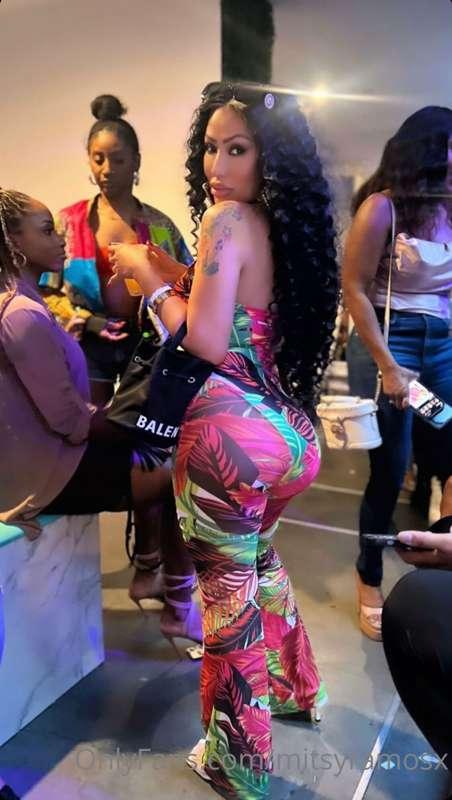 when people stare, make it worth their while.