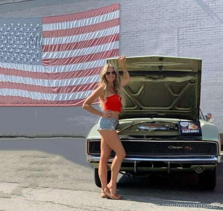 Front end Friday
I loved this  barb find 68 Charger r/t. 😍