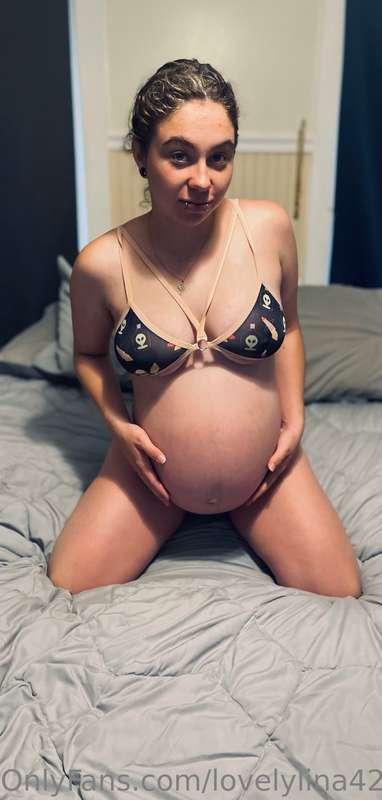 lovelylina420 image #0