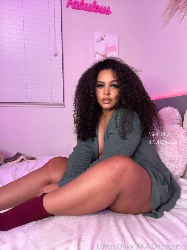 onyxcums image #0