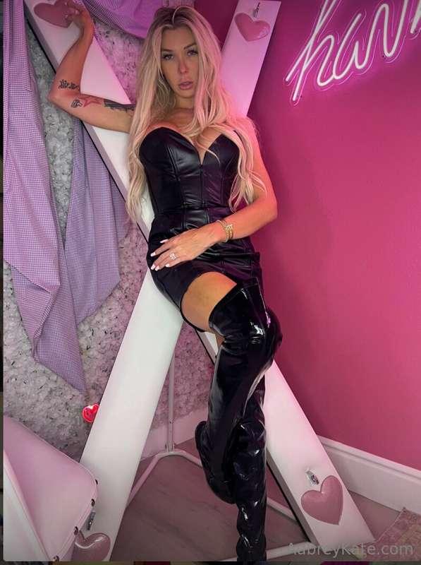 **Sl🤤t me out 😈** I dare you 😘