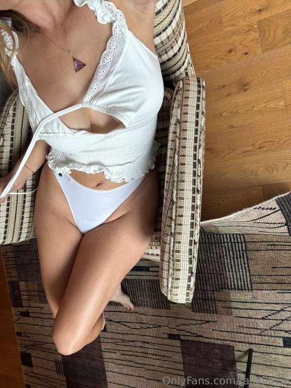Come touch this 🥵 Send a $5 my way if you're interested to s..