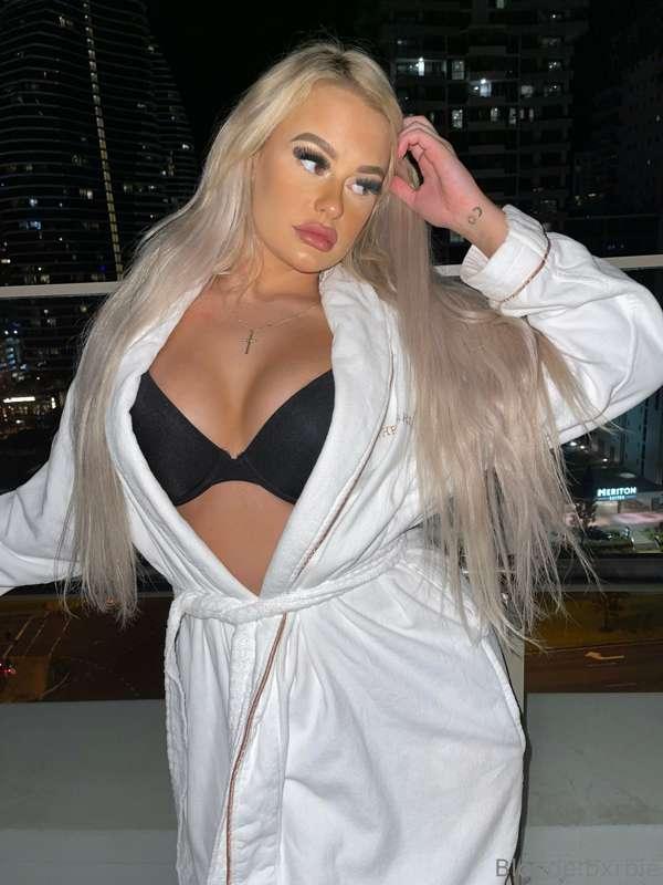 👀👀