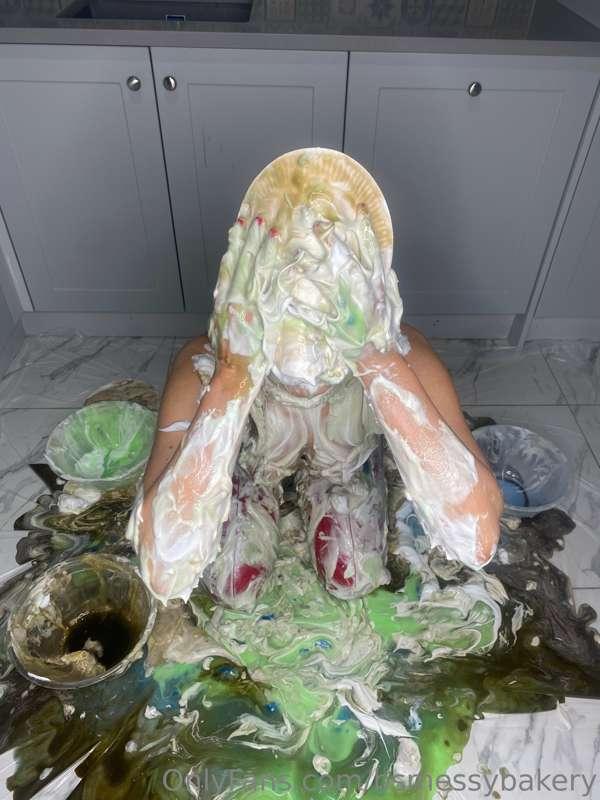 bsmessybakery image #4